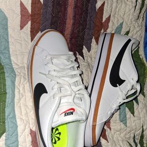 Nike White and Black Sneakers with Brown Accents